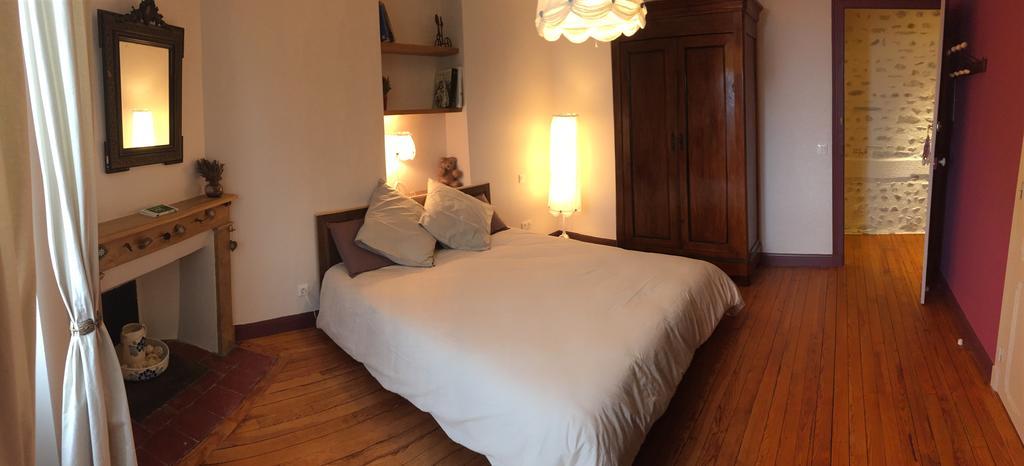 Chez Juliette Maison Gite Hotel Rontignon Kültér fotó
